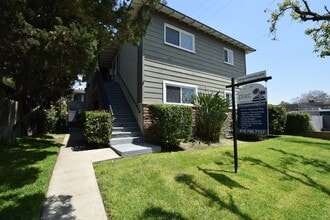 Building Photo - 1212 N Hollywood Way Building Photo - 1212 N Hollywood Way