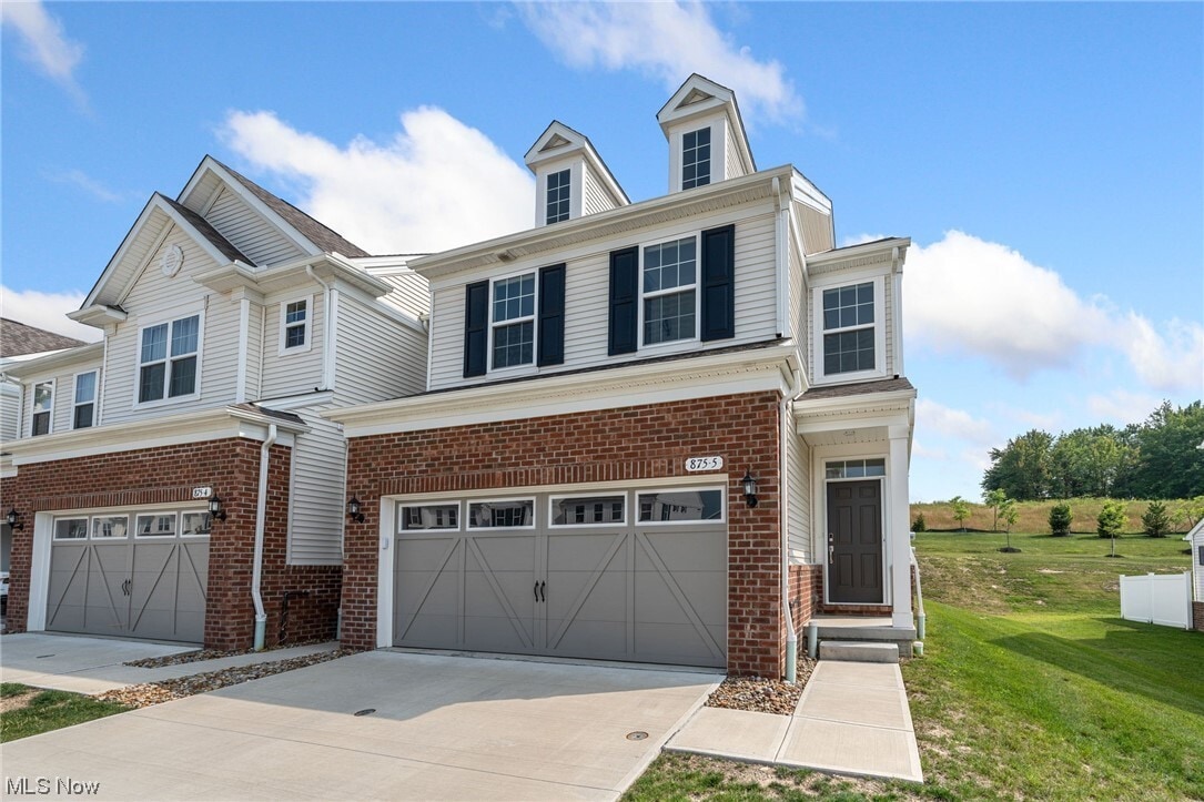 Primary Photo - 875 Dipper Ln
