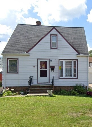 Building Photo - 4207 Wood Ave