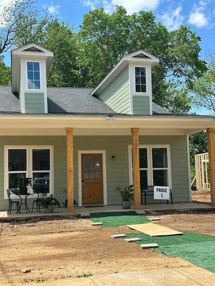 Photo - 1061 Shaw Pl House