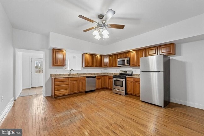 Photo - 3452 Sunnyside Ave Townhome