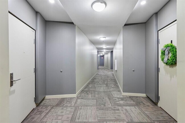 Foto del edificio - 102 N 12th St
