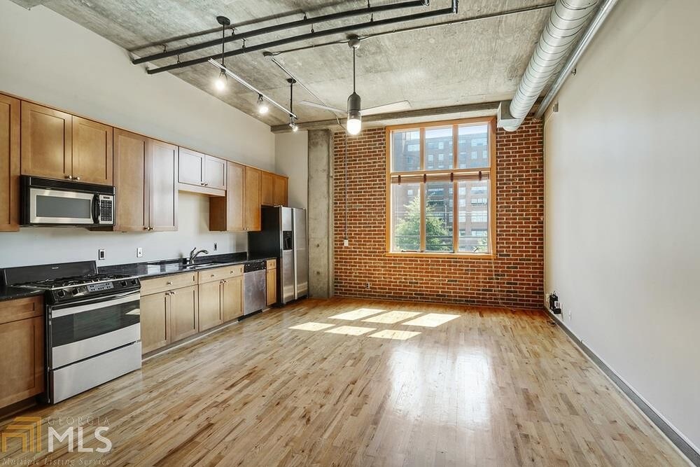 Foto principal - 660 Glen Iris Dr NE