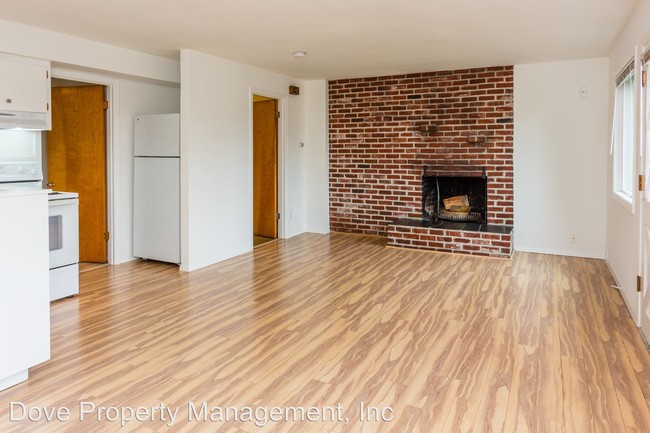 Building Photo - 4110 E Evergreen Blvd