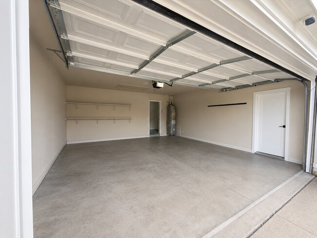 Building Photo - COMING SOON FOR RENT- EAST MONTGOMERY