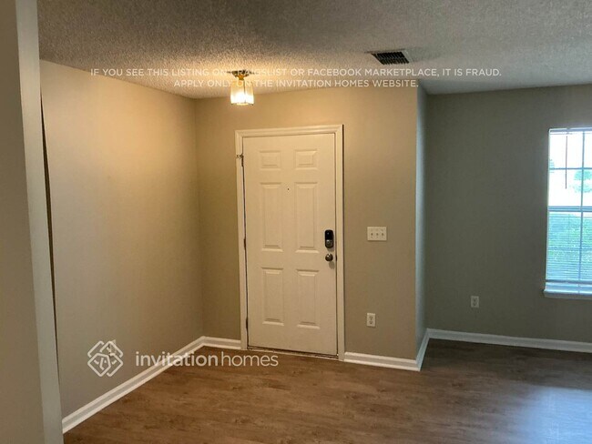 Foto del edificio - 13581 Ashford Wood Ct E