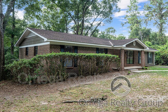 Building Photo - 3100 Brookline Dr W