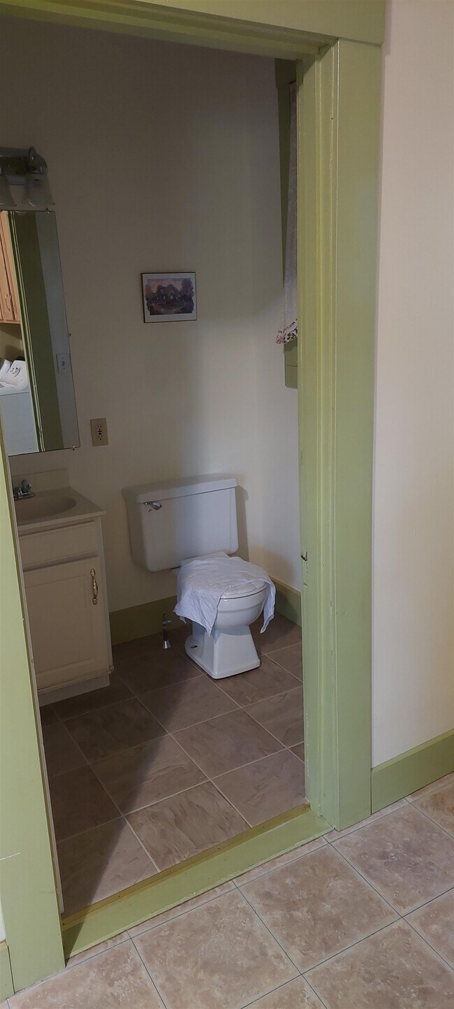 Foto del edificio - 47 Maplewood Cir