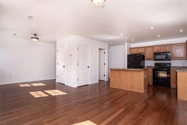 Foto del edificio - 2836 W Hillshire Dr