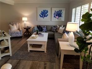Foto principal - 185 4th St S
