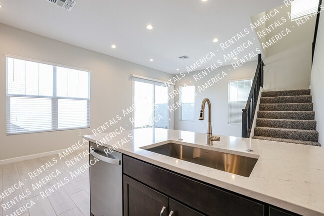 Foto del edificio - 17052 N 50th St