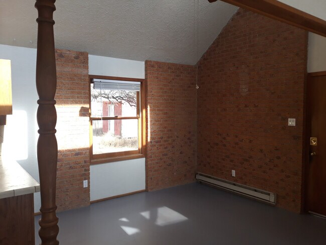Foto del edificio - 4 Bedroom, 2 Bathroom Home in Edgewood, NM