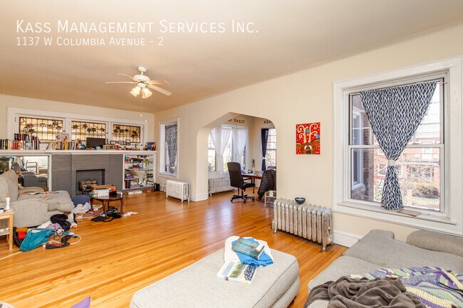 Foto del edificio - 1137 W Columbia Ave