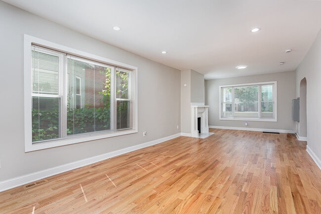 Building Photo - 338 Chittenden Ave