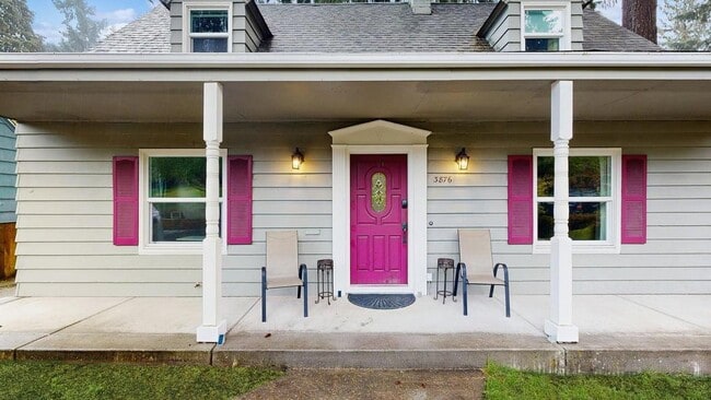 Foto del edificio - Pet-Friendly NE Portland Home with 2.5 Baths & Parking for Up to 3 Cars