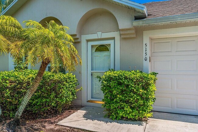 Foto del edificio - 5150 Wind Jammer Ln