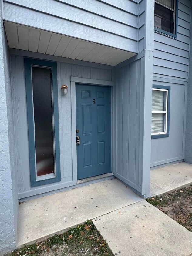 Foto principal - 622 S 11th St