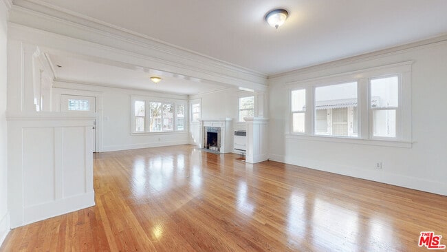 Foto del edificio - 1436 S Norton Ave