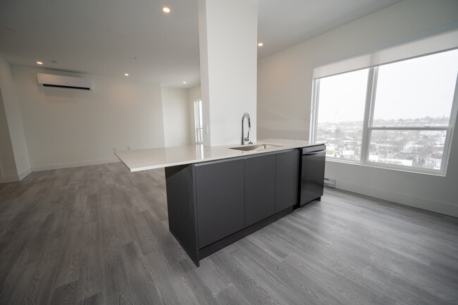 Photo du bâtiment - Beautiful New 2 Bed