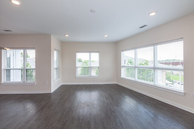 Foto del edificio - 3630 N Davidson St