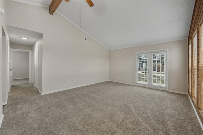 Foto del edificio - 1914 Valley Hill Cir