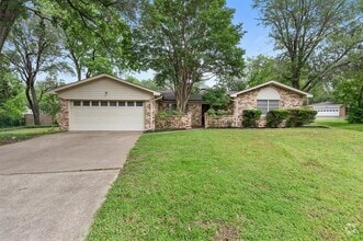 Building Photo - 105 Wisteria Ct