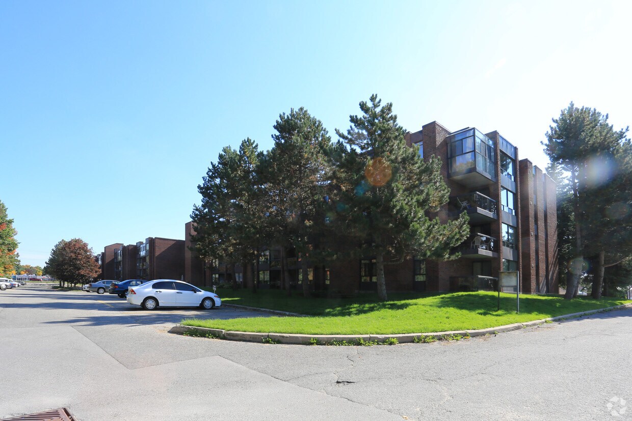 Heather Forest Apartments Apartments 12 Heather St Barrie, ON