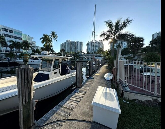 Foto del edificio - 3209 NE 28th St