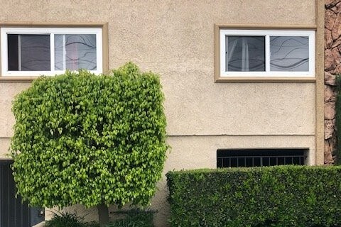 Foto del edificio - 15851 Vanowen St