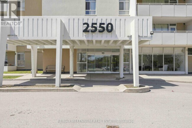 Building Photo - 2550 Pharmacy Ave
