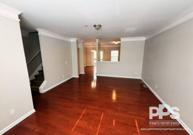 Foto del edificio - 6764 Blackstone Pl