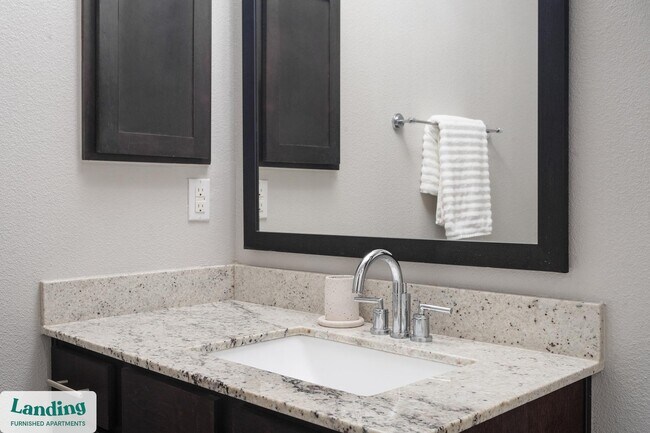 Foto del edificio - 4300 Cromwell Dr