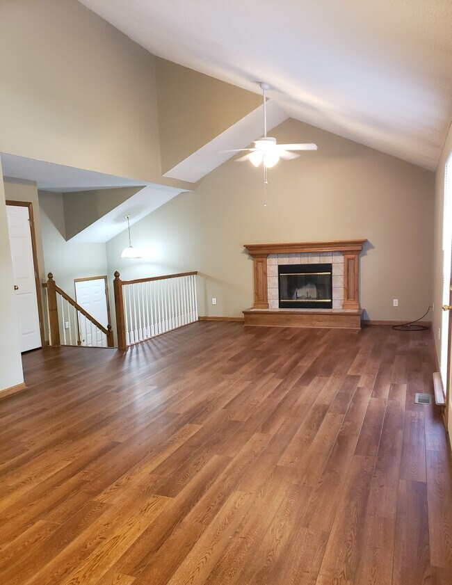 15124 Kelly Dr, Smithville, MO 64089 Townhome Rentals in Smithville