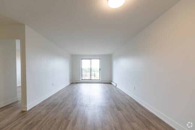 1 chambre, 1 salle de bain - 778 pi2 - Salon - 1560, 1570, 1580 Adelaide Street North