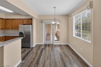 Building Photo - 9901 Trailwood Dr