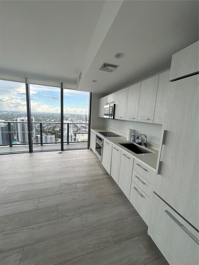 Foto del edificio - 55 SW 9th St