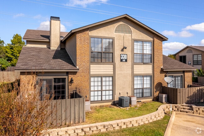Building Photo - Country Greene Townhomes