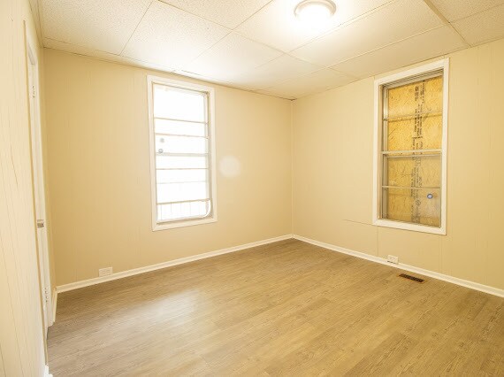 Building Photo - 1608 18th Pl N