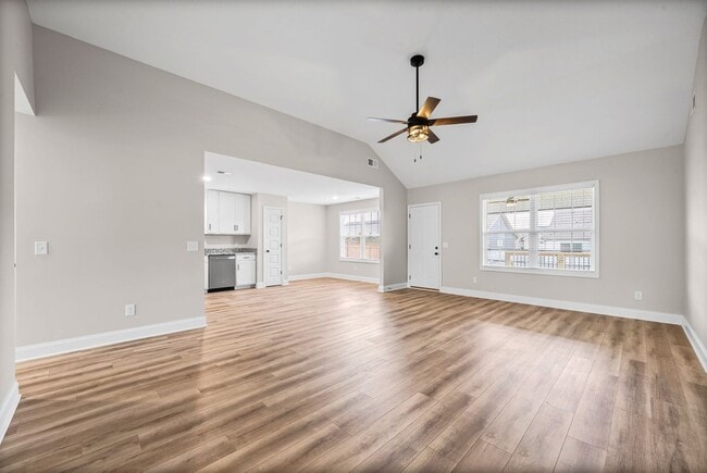 Foto del edificio - New Construction Three Bedroom!