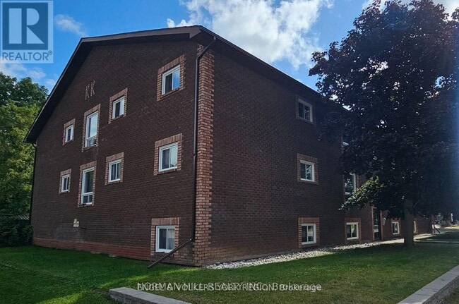 Photo du bâtiment - 86 Curtis St