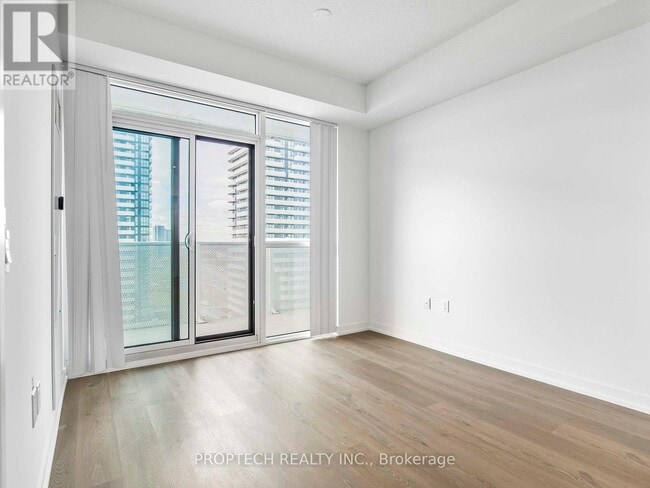 Building Photo - 28 Interchange Wy