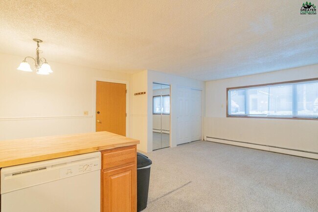 Foto del edificio - 228 Woodridge St