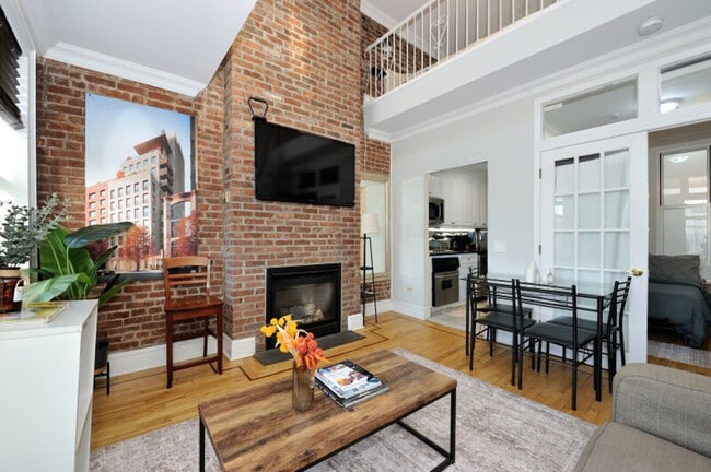 Building Photo - 468W W 47th St
