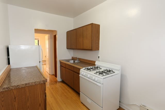 Foto del edificio - 814 W Waveland Ave