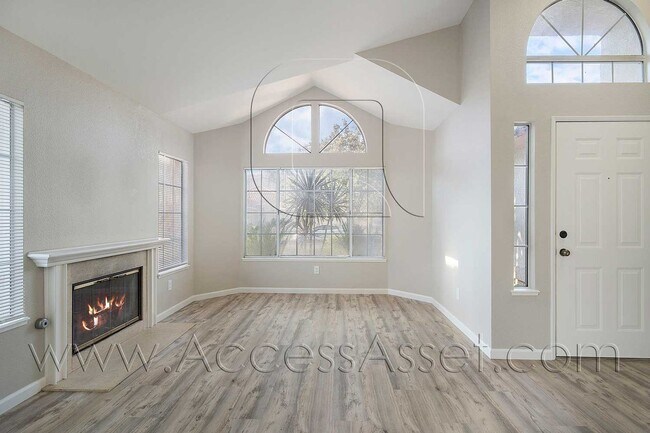Foto del edificio - Beautifully Single Story 3 Bed/2 Bath Home...