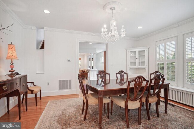 Foto del edificio - 2924 Newark St NW
