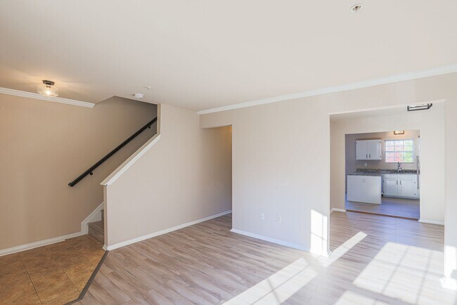 Foto del edificio - 1237 Splashing Brook Dr