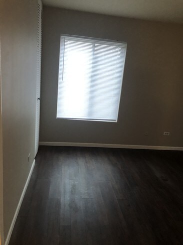 Foto del edificio - 6142 Knoll Wick Rd