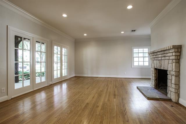 Building Photo - 3540 Villanova St