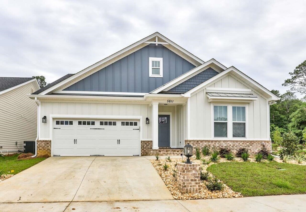 2404 Sweet Valley Hts, Tallahassee, FL 32308 House for Rent in